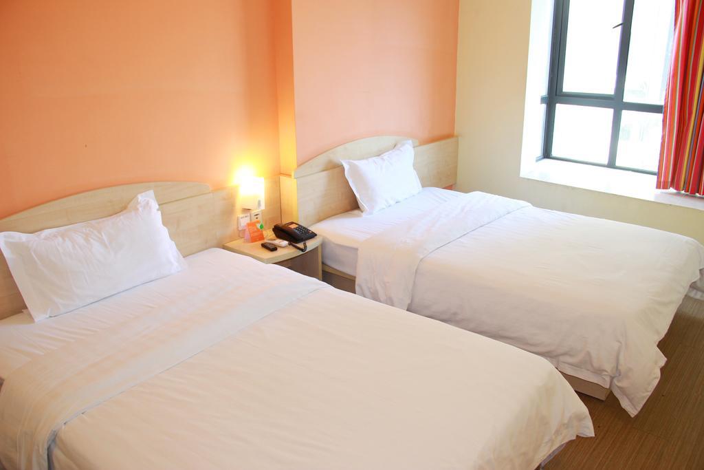7Days Inn Premium Guangzhou Tianhe West Tiyu Road Subway Station Екстериор снимка