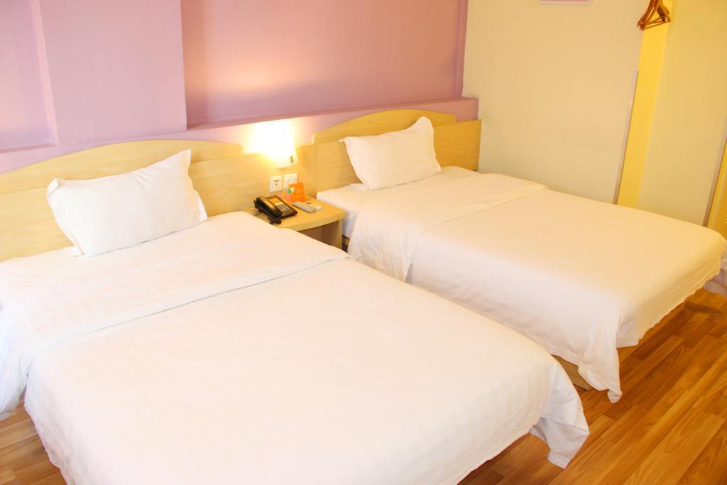 7Days Inn Premium Guangzhou Tianhe West Tiyu Road Subway Station Екстериор снимка