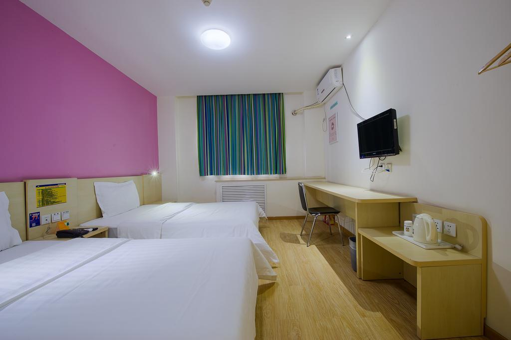 7Days Inn Premium Guangzhou Tianhe West Tiyu Road Subway Station Екстериор снимка
