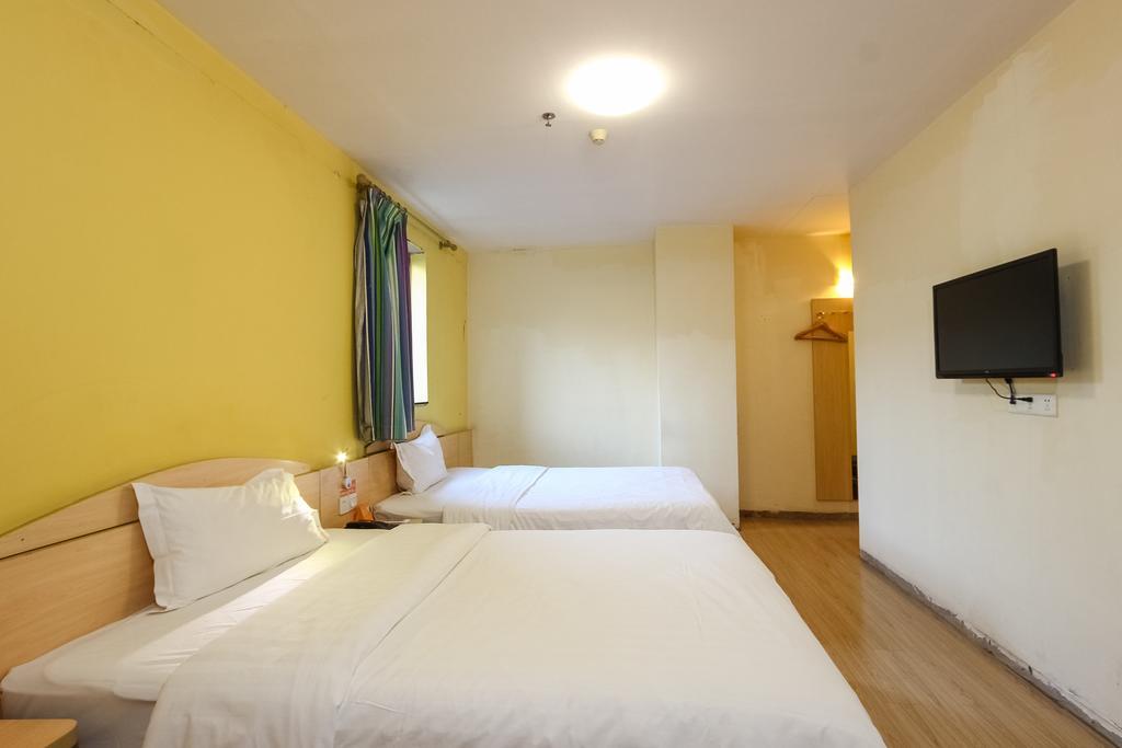 7Days Inn Premium Guangzhou Tianhe West Tiyu Road Subway Station Екстериор снимка
