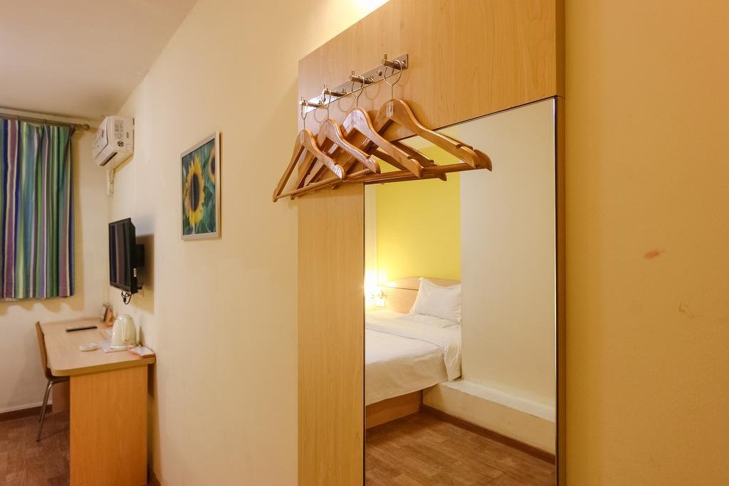7Days Inn Premium Guangzhou Tianhe West Tiyu Road Subway Station Екстериор снимка