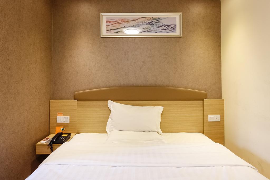 7Days Inn Premium Guangzhou Tianhe West Tiyu Road Subway Station Екстериор снимка